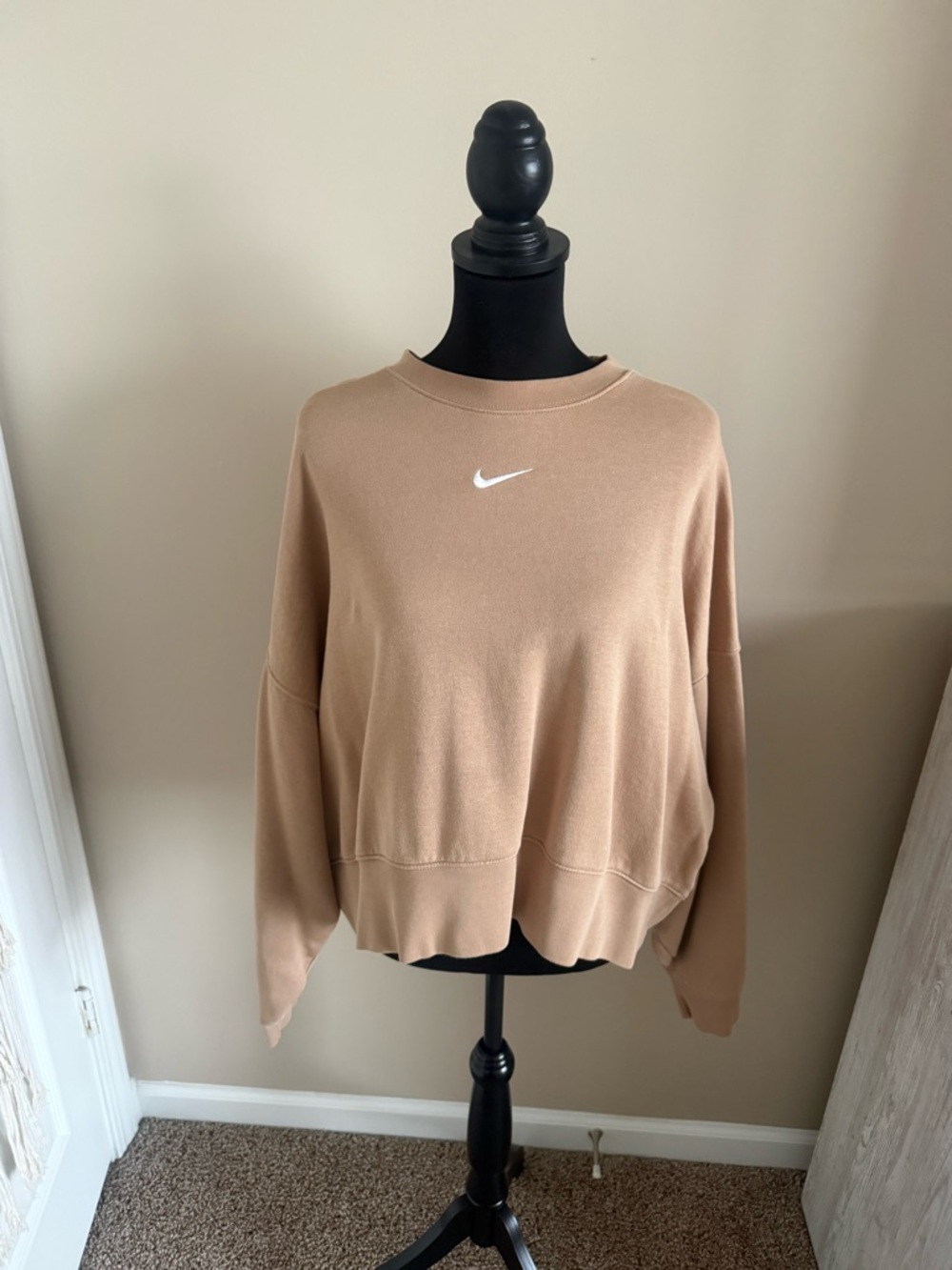 Nike Sportswear Phoenix Fleece Women's Over-Oversized Crew-Neck Sweatshirt